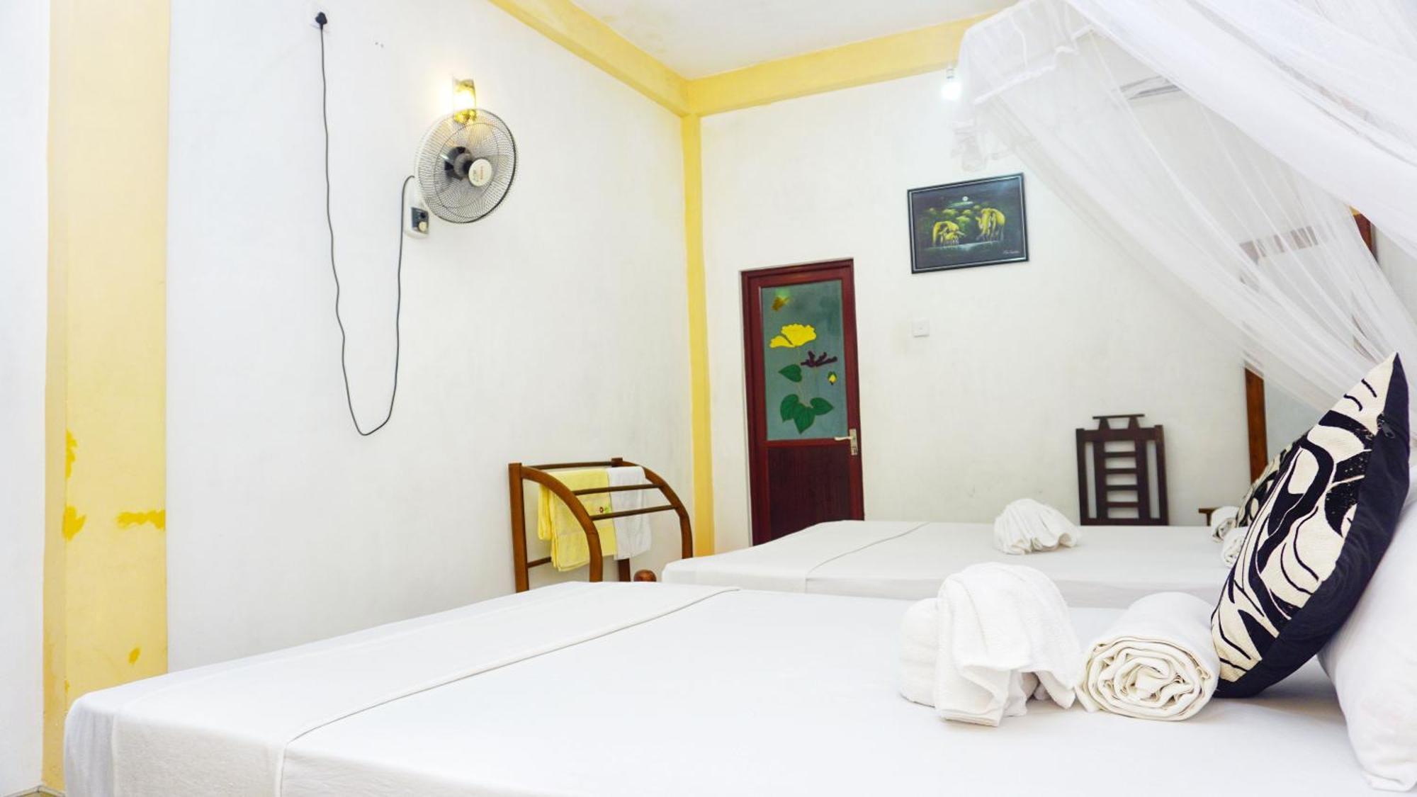 Sigiri Dilu Villa Sigiriya Luaran gambar