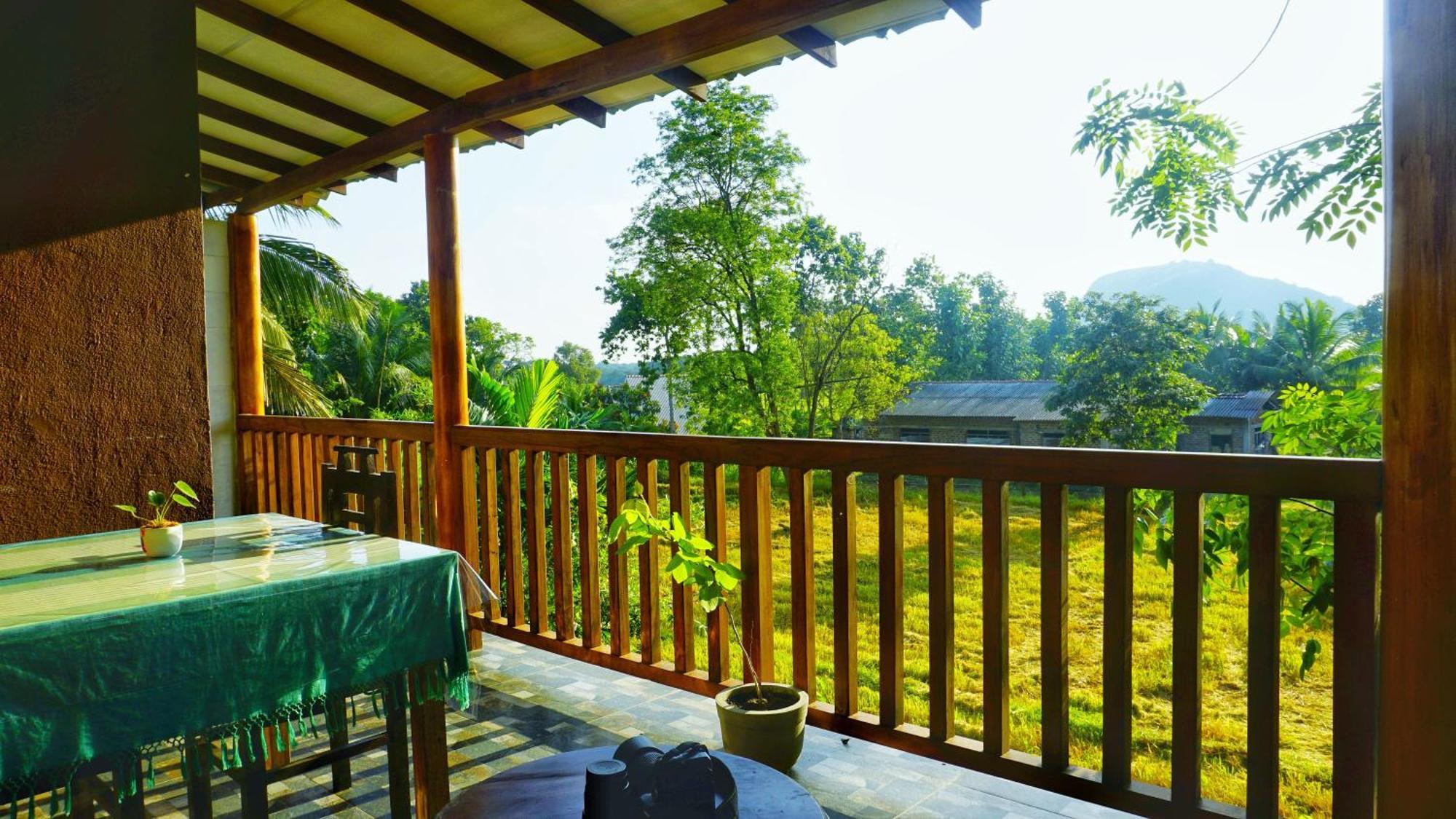 Sigiri Dilu Villa Sigiriya Luaran gambar